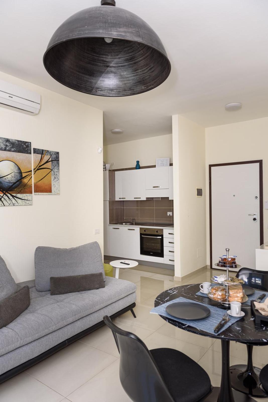 Centralflats 195 Private Apartments Bari Extérieur photo